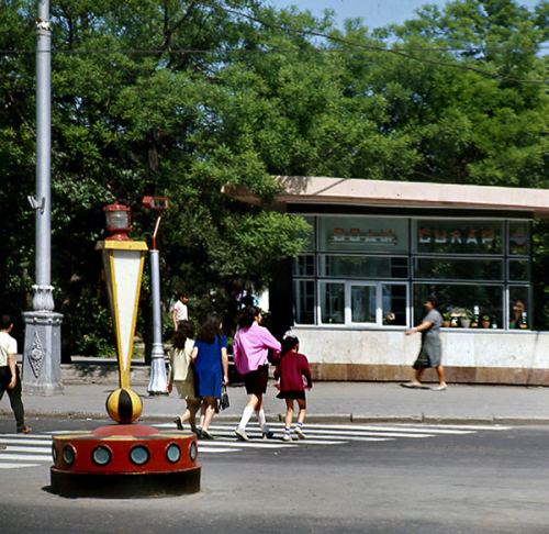 Azneft meydanı, Bakı, 1966-cı il