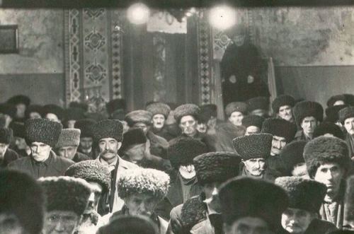 Köhnə kişilər, Azərbaycan