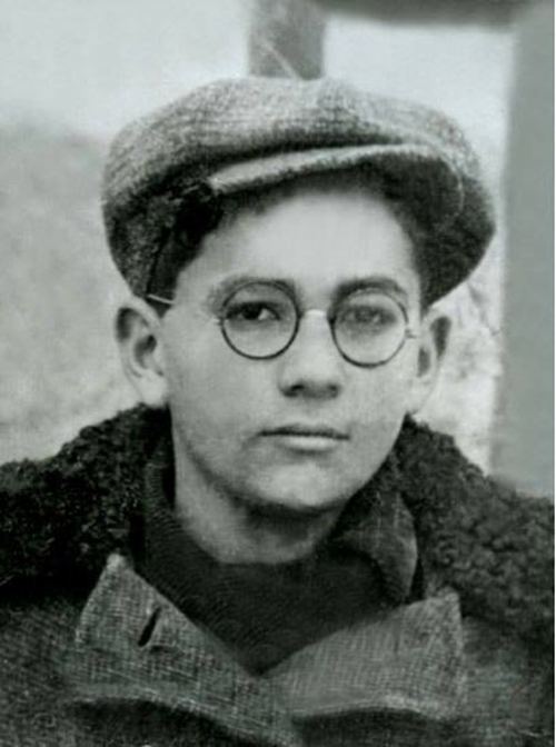 Qara Qarayevin uşaqlıq fotosu, 1932-ci il