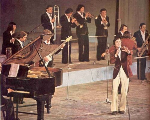 Polad Bülbüloğlu ifa zamanı