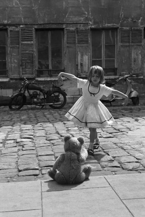 Oyuncaq ayı üçün rəqs, 1961-ci il