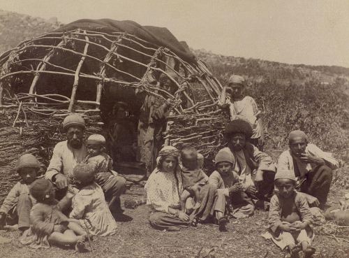 Talışlar öz yaşayış məskənində, 19-cu əsrin sonları
