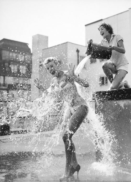 İslanan qadın, London, 1959-cu il