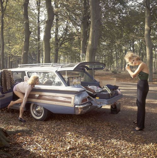 Xanımlar gəzintidə, 1961-ci il