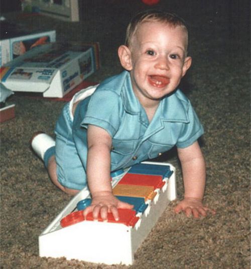 Facebook'un qurucusu Mark Zukerberq uşaqlıqda