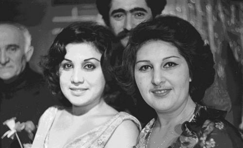 Flora Kərimova və Ofeliya Sənani