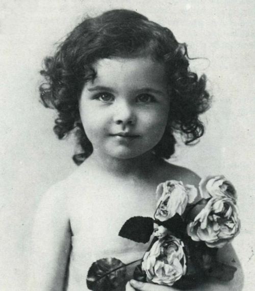 Vivyen Li uşaqlıq illərində