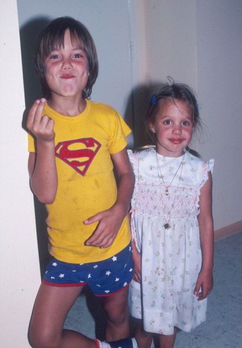 Ancelina Coli və qardaşı Ceyms