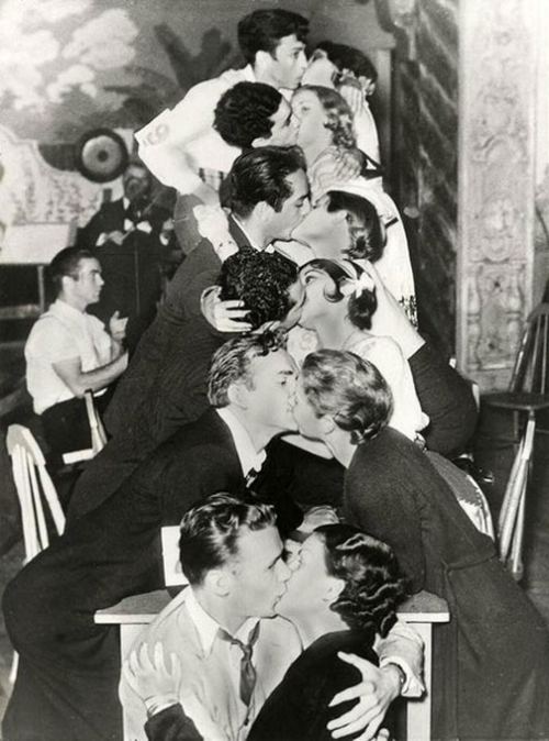 Öpüş. ABŞ, 1950-ci illər