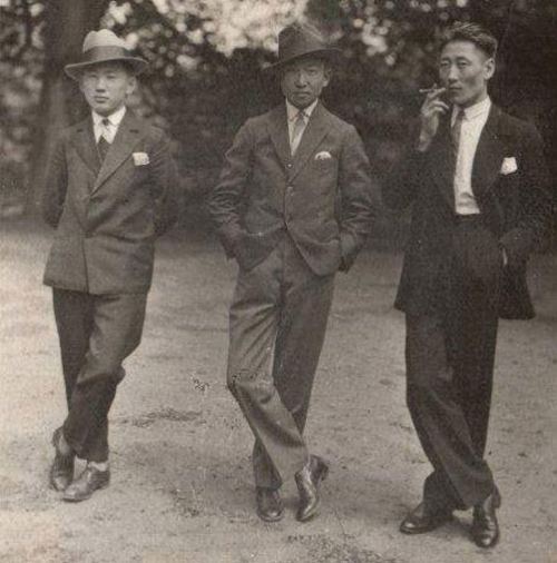 Monqol centlmenləri, 1930-cu il