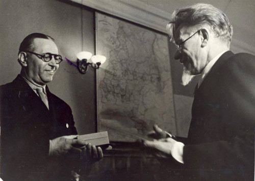 Üzeyir Hacıbəyova 